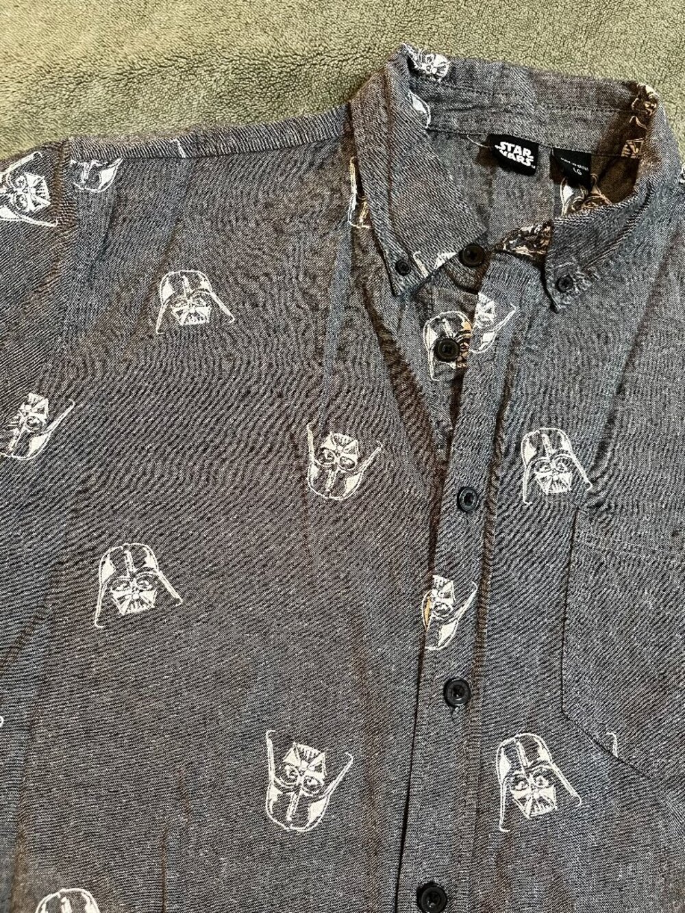 Star Wars Death Vader Disney Mens Large Button Down Shirt Gray 100% Cotton